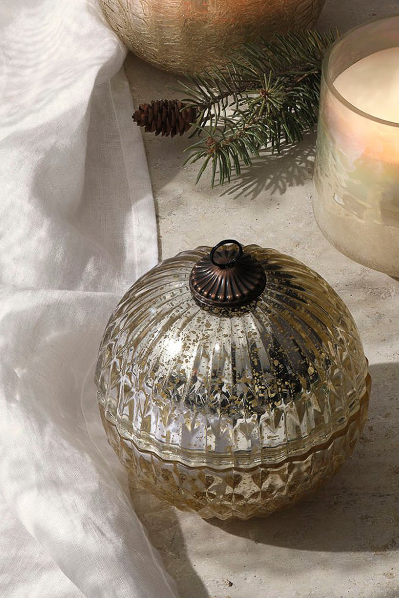 Illume Mercury Ornament Candle Winter White