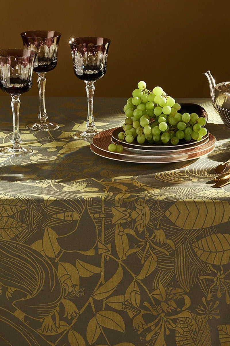 Garnier-Thiebaut Super Nature Or Pale Tablecloth 71" x 102"