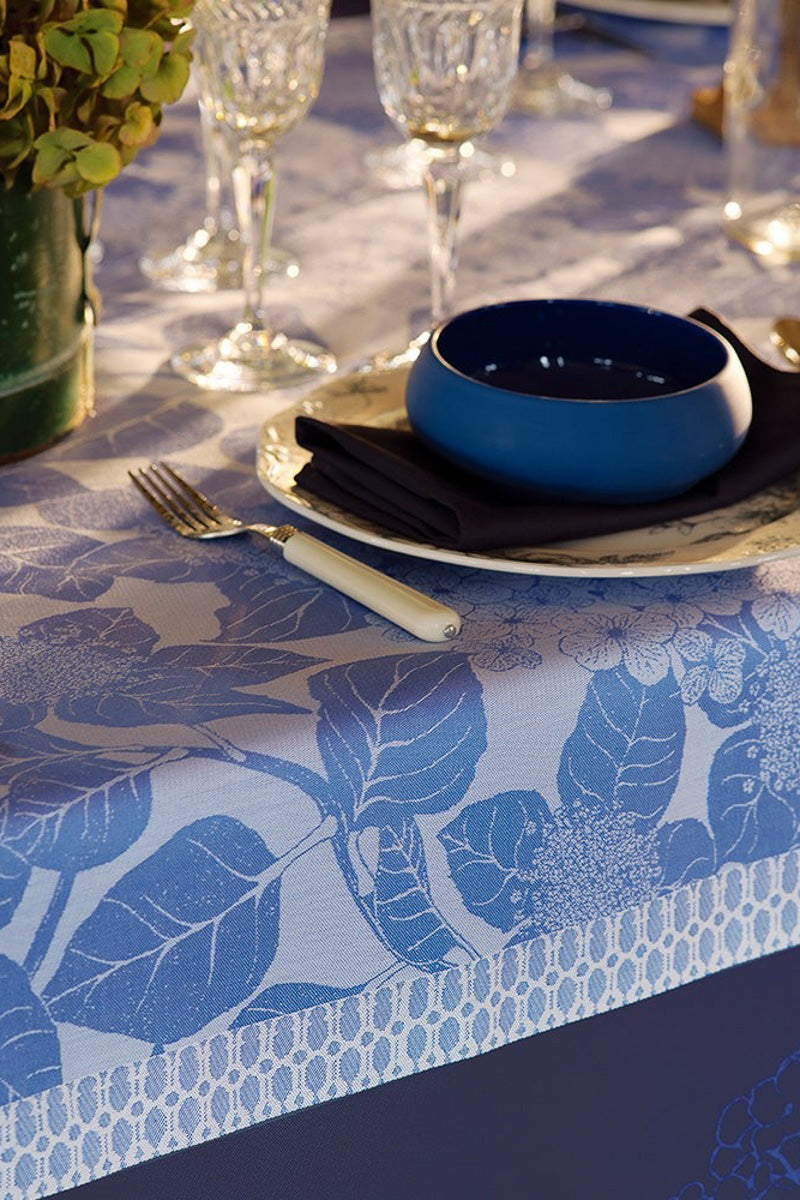 Garnier-Thiebaut Hortensias Bleu Tablecloth 69" x 100"