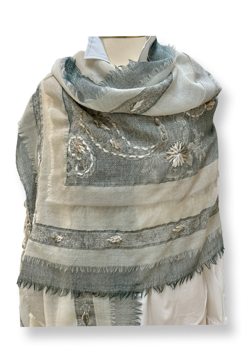 SHAWL, SHADES OF GREY WOOL