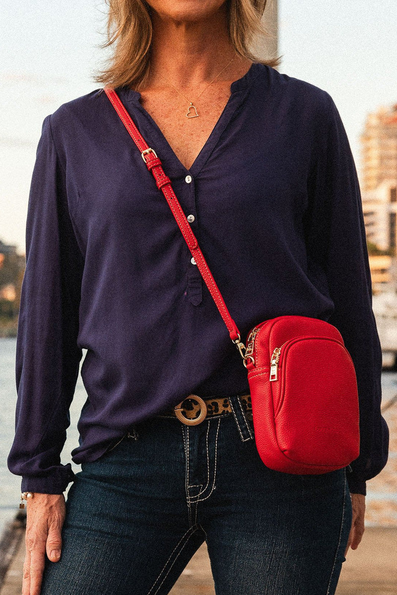 Louenhide Java Phone Bag Red