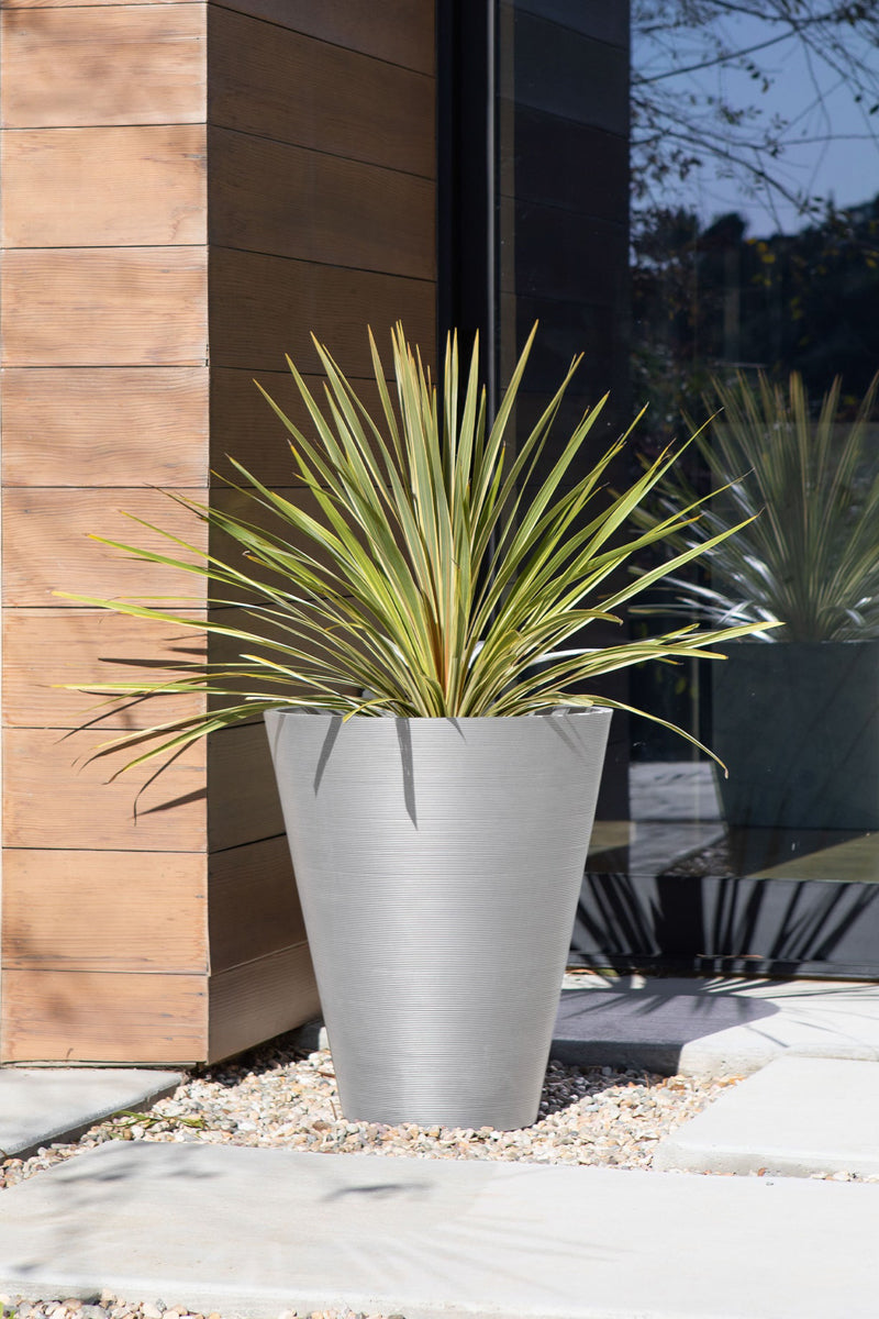 PLANTER, KOBO ROUND 18" CHAR