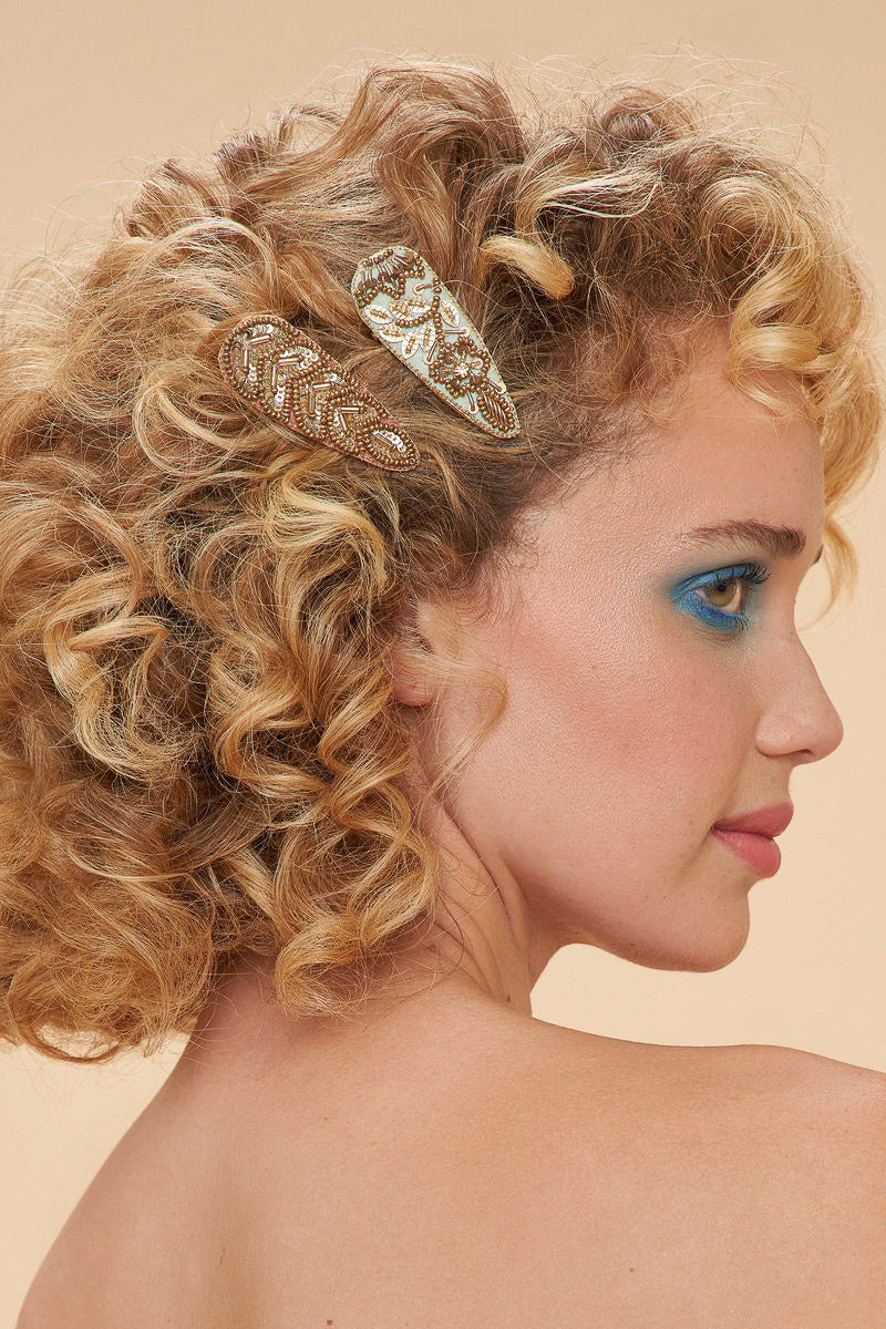 Powder Design Jeweled Hair Clips Spiral Shell and Wildflower