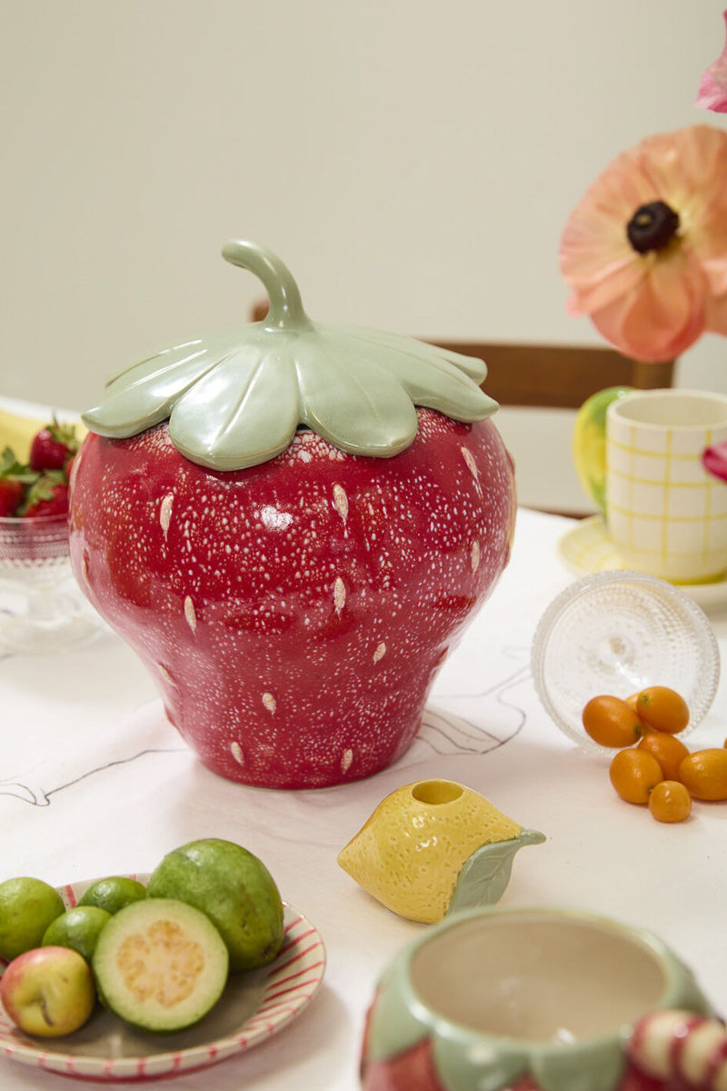 Strawberry Canister 9"x11"